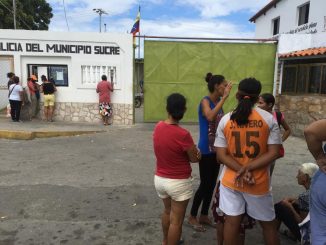 Mujer intentó introducir presunta droga en la policía municipal de Cumaná Mujer intentó introducir presunta droga en la policía municipal de Cumaná