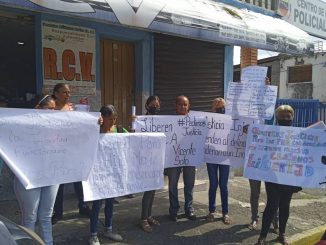 Familiares de reclusos inconformes con decisiones de traslados en Trujillo
